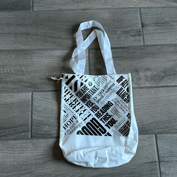 Lululemon reusable bag - Picture 1 of 4